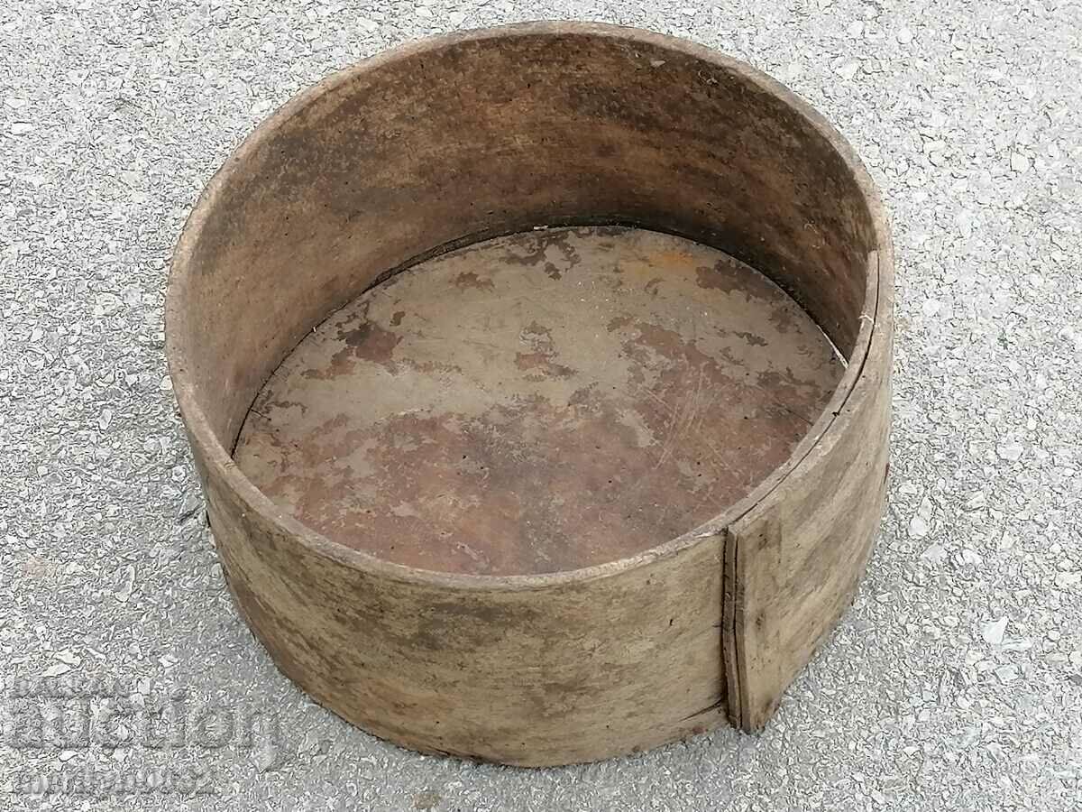 Delivery of Old grain grain cereal chic, buckle, wooden