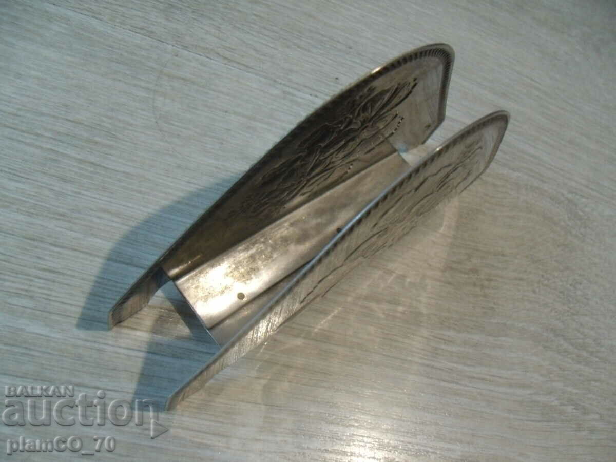 Δημοπρασία #*7157 παλιά μεταλλική θήκη χαρτοπετσέτας Δημοπρασία #*7157 παλιά μεταλλική θήκη χαρτοπετσέτας