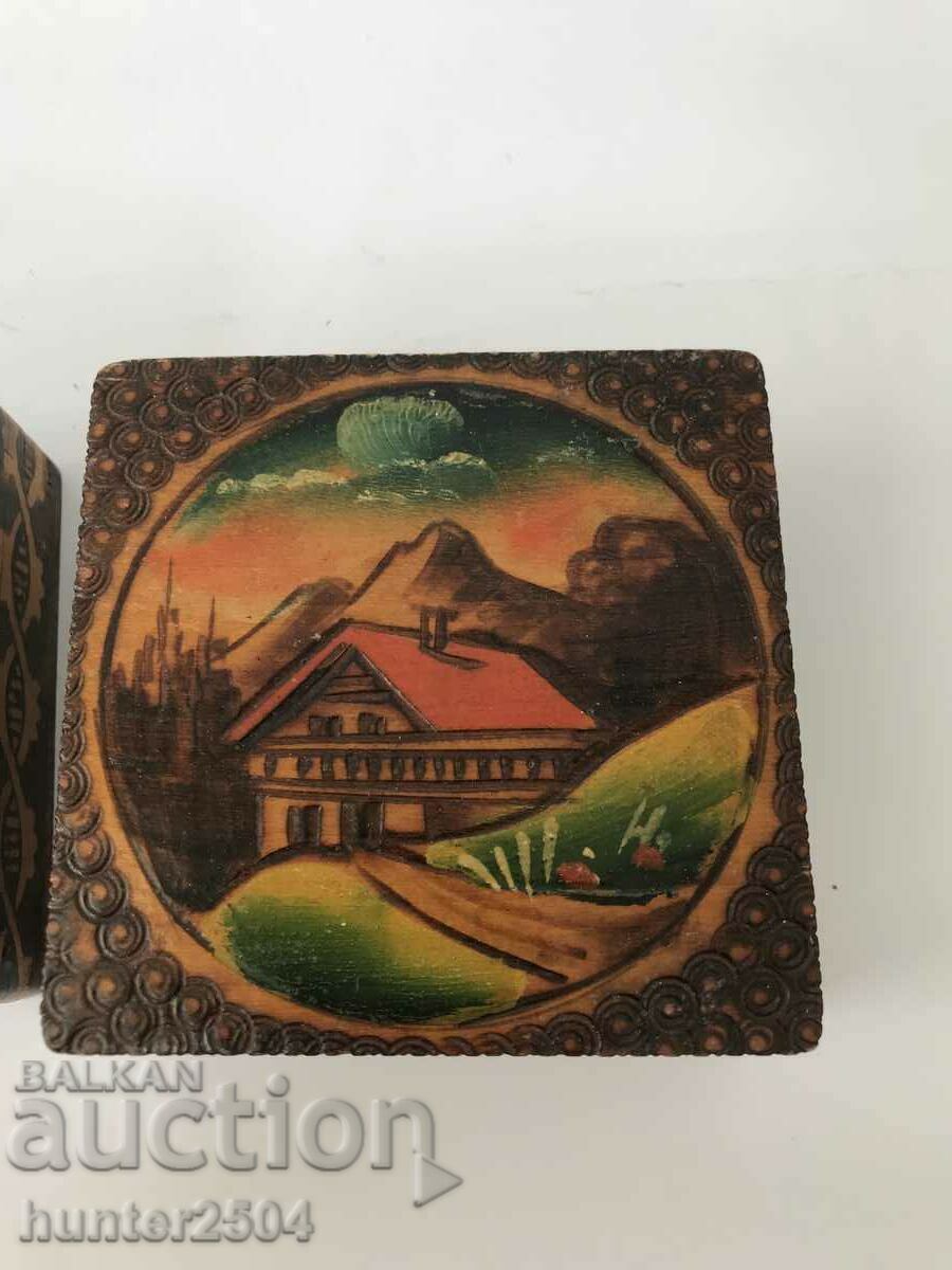 Licitație Cutii-desen si pirografie-2 buc