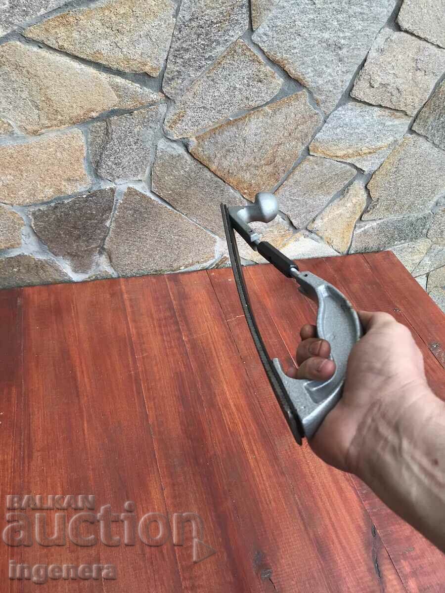 Auction TIN CAGE PLATER WITH CLAMP Auction TIN CAGE PLATER WITH CLAMP