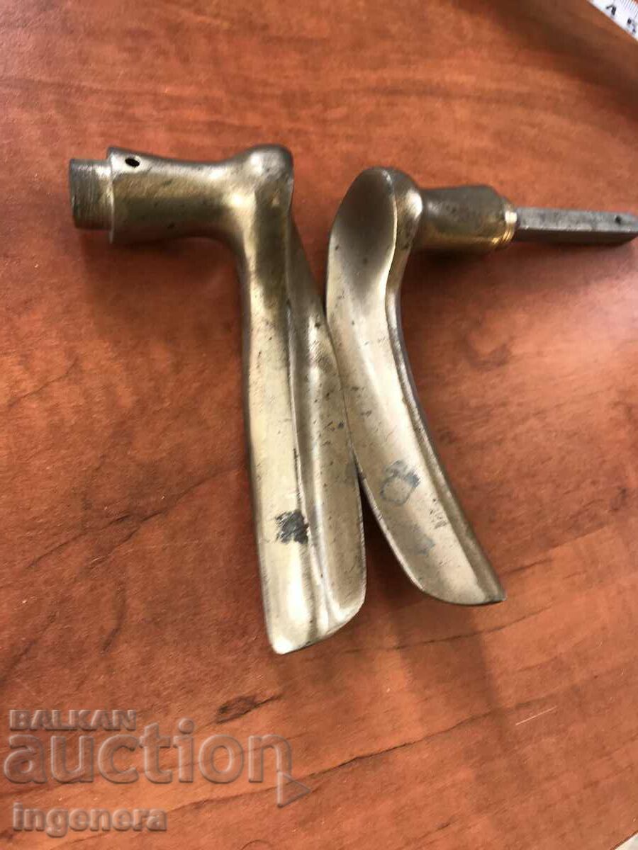 HANDLES SHIELD BRONZE BRASS ANTIQUE - 5 HANDLES SHIELD BRONZE BRASS ANTIQUE - 5