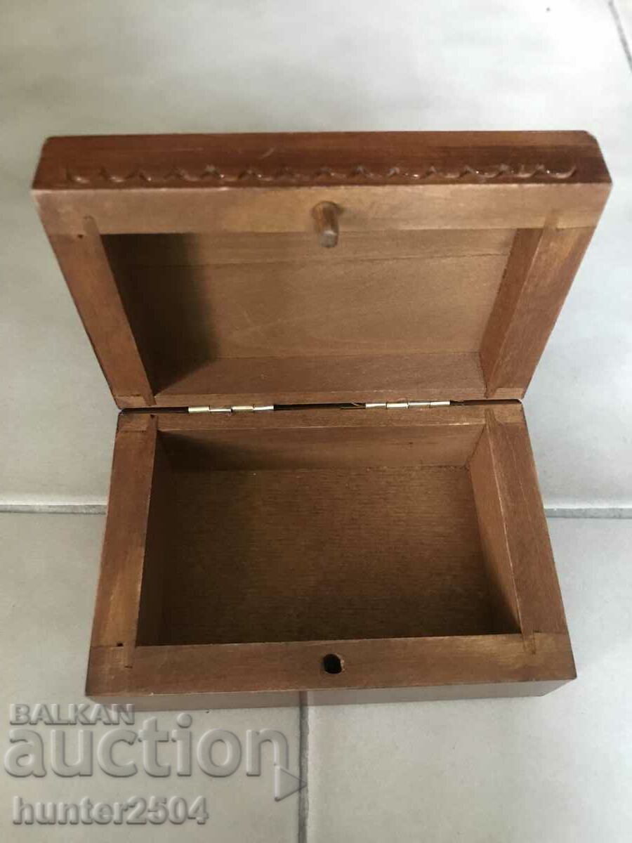 Box-10/8/5 cm with price 19.95 BGN | € 10.20 Box-10/8/5 cm with price 19.95 BGN | € 10.20