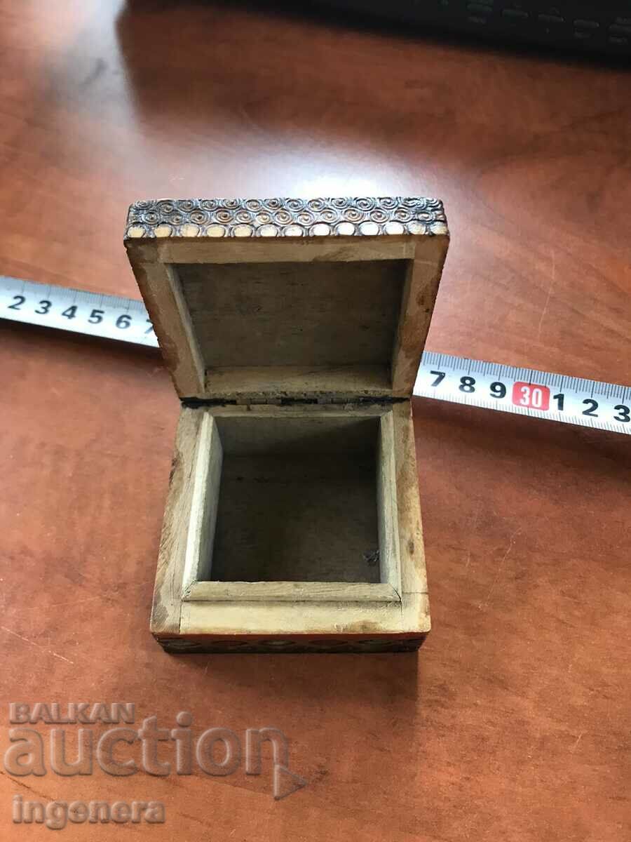 BOX BOX WOOD PYROGRAPHED PAINTED COLOR with price 9.00 BGN | € 4.60 BOX BOX WOOD PYROGRAPHED PAINTED COLOR with price 9.00 BGN | € 4.60