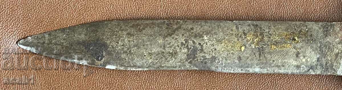 Delivery of An old knife Delivery of An old knife