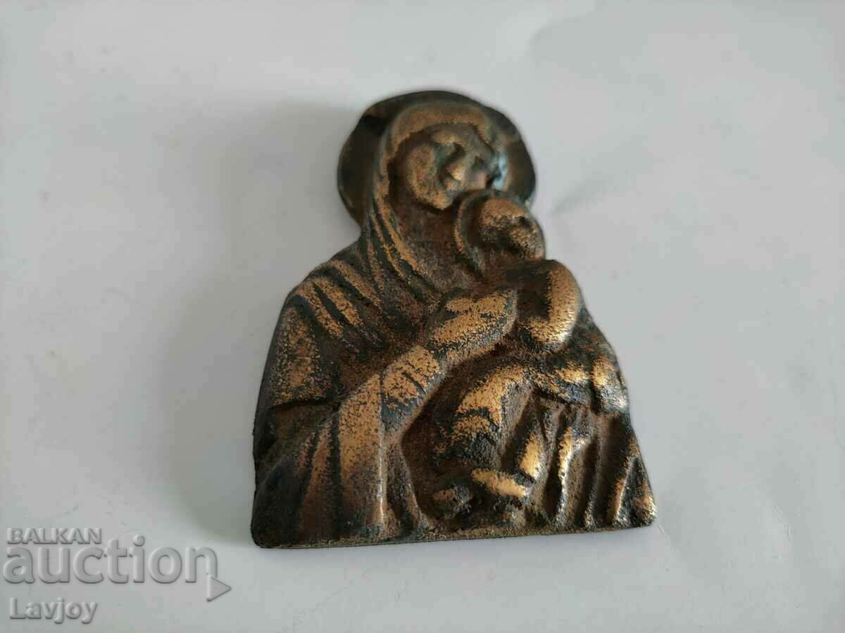 Bronze figure* Icon* Virgin and Child with price 30.00 BGN | € 15.34 Bronze figure* Icon* Virgin and Child with price 30.00 BGN | € 15.34