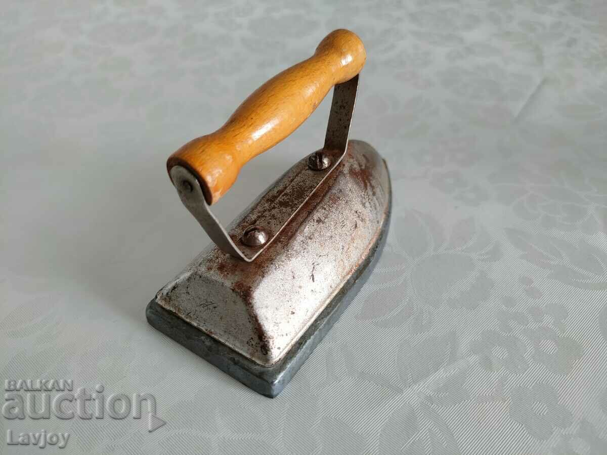 Малка ютия - 6 Малка ютия - 6