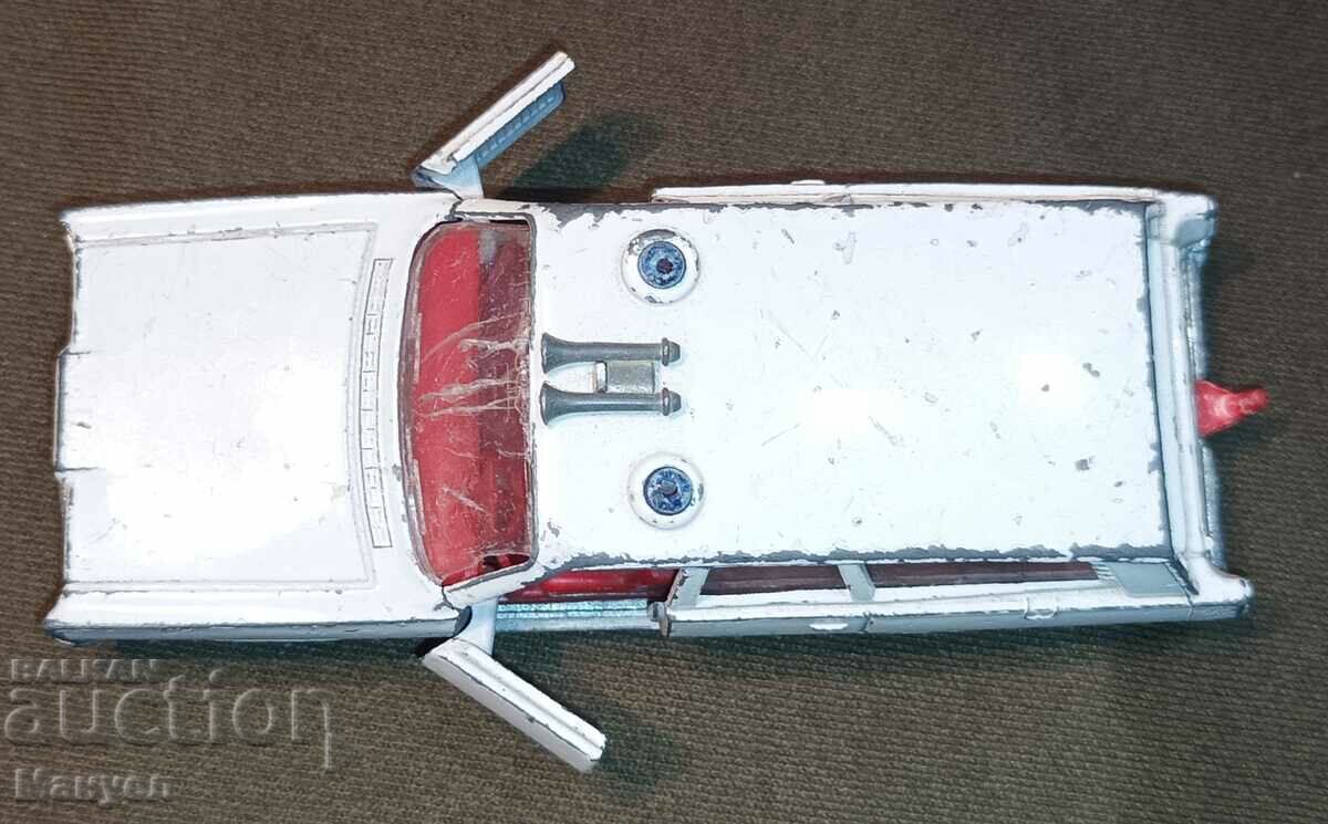 Vând o cutie de chibrituri. - 7 Vând o cutie de chibrituri. - 7