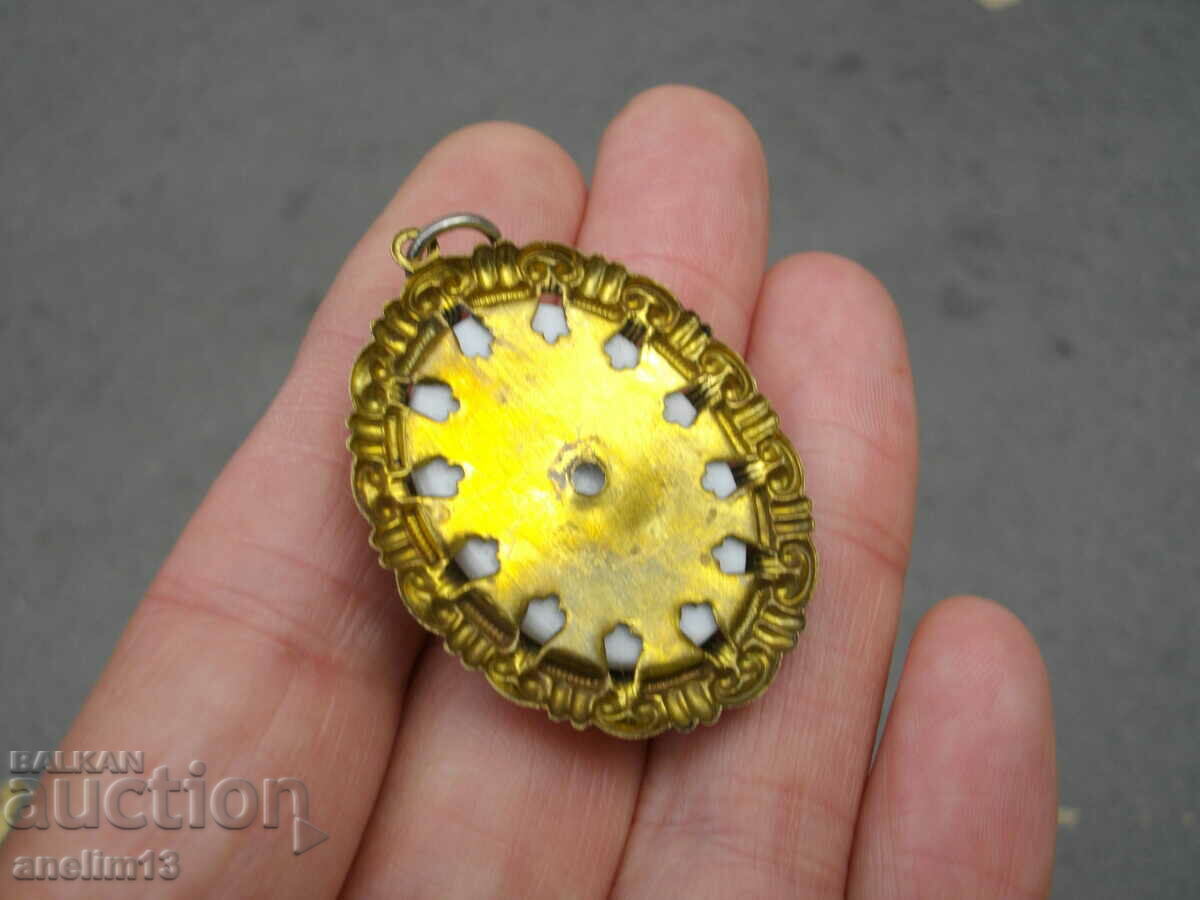 PORCELAIN PENDANT - 5