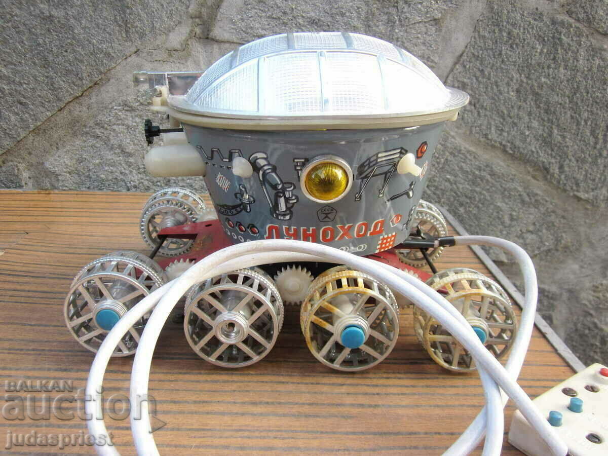 Παράδοση παλιό ρωσικό σοβιετικό διαστημικό παιχνίδι σεληνιακό ρόβερ με μπαταρίες Παράδοση παλιό ρωσικό σοβιετικό διαστημικό παιχνίδι σεληνιακό ρόβερ με μπαταρίες