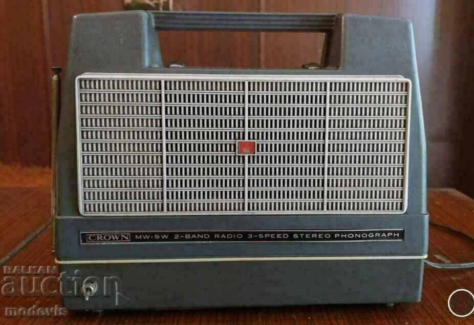 Selling a rare Crown STP-80F portable stereo player