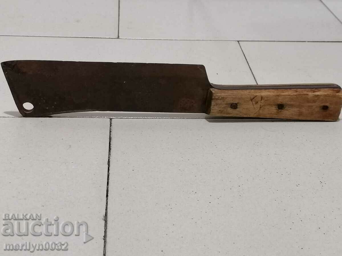 Delivery of Old forged saber, axe, axe, knife, machete Delivery of Old forged saber, axe, axe, knife, machete