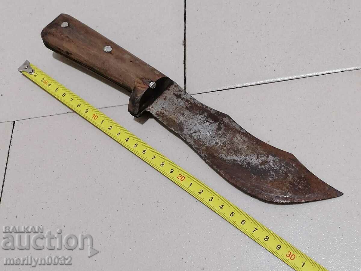 Παλιό μαχαίρι με λεπίδα καρακουλάκ