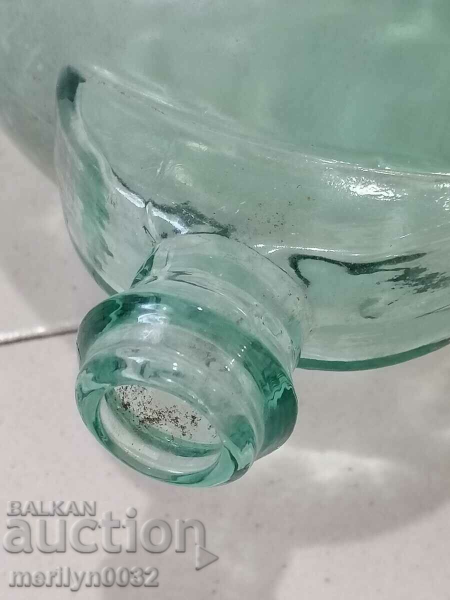 An old glass beaker - 6 An old glass beaker - 6