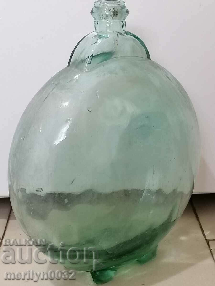 An old glass beaker - 7 An old glass beaker - 7