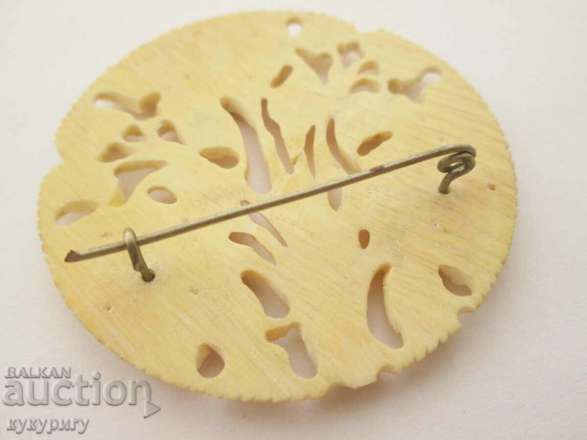Old floral women's bone brooch handmade - 5 Old floral women's bone brooch handmade - 5
