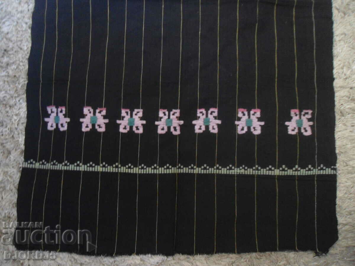 Auction Chaise apron from Northern Bulgaria Auction Chaise apron from Northern Bulgaria