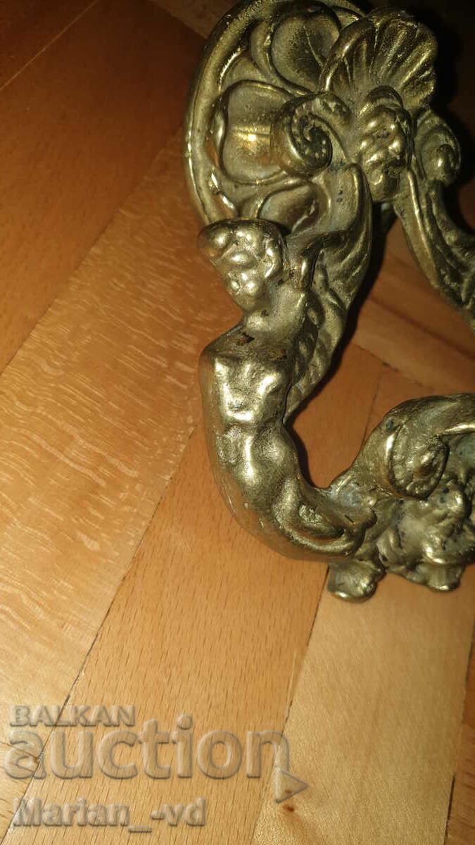 Solid, bronze neck clapper with price 100.00 BGN | € 51.13 Solid, bronze neck clapper with price 100.00 BGN | € 51.13