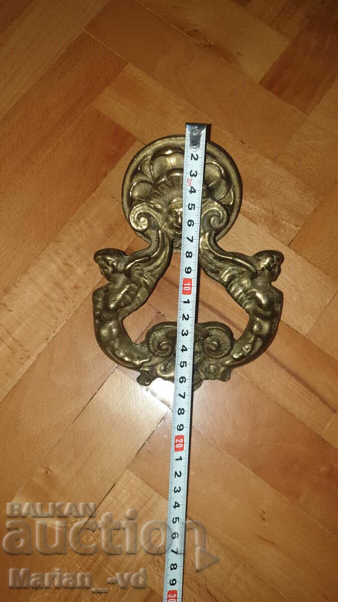 Delivery of Solid, bronze neck clapper Delivery of Solid, bronze neck clapper