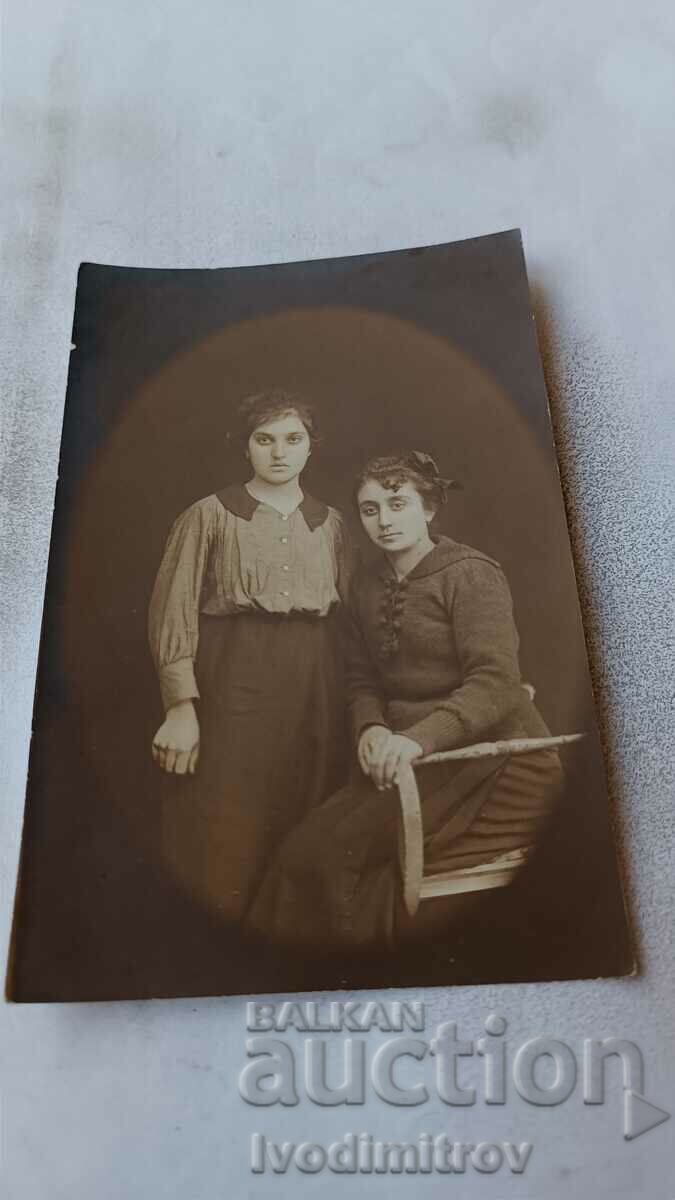 Φωτογραφία Σοφία Δύο νεαρά κορίτσια 1919