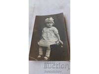 Φωτογραφία Sliven Μικρό κορίτσι σε μια καρέκλα 1926
