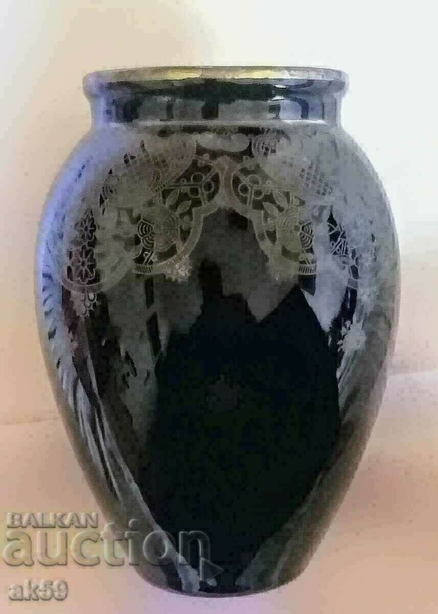 Old porcelain vase - Germany. Old porcelain vase - Germany.