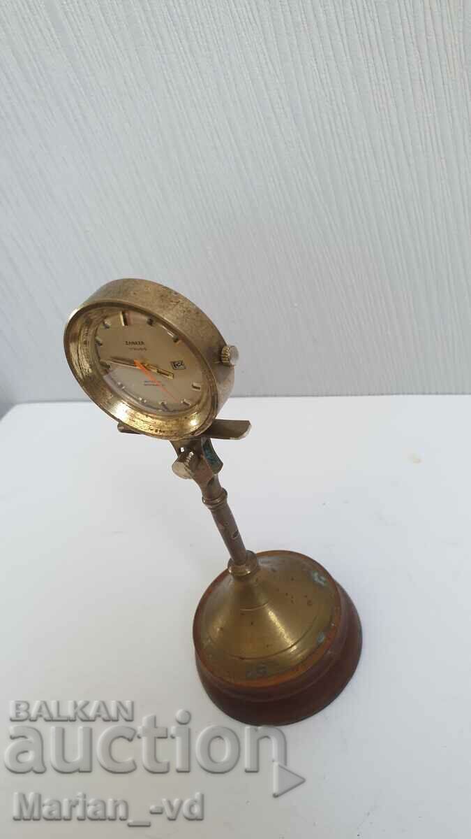 Mechanical table clock in the shape of a city clock with price 60.00 BGN | € 30.68 Mechanical table clock in the shape of a city clock with price 60.00 BGN | € 30.68