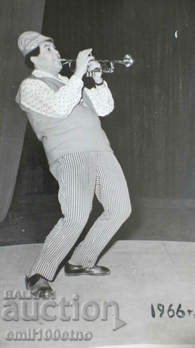 Auction Photo Circus Clown 1966 Auction Photo Circus Clown 1966