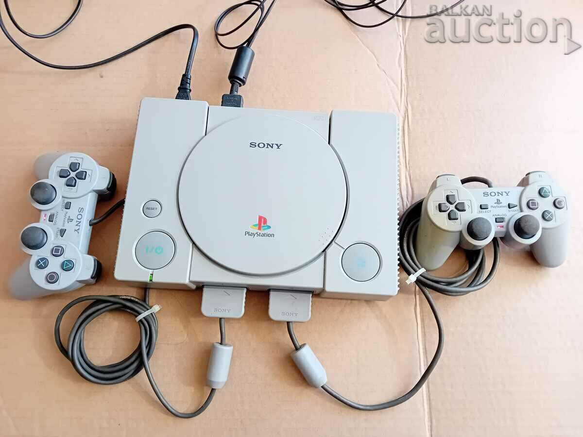 Delivery of Playstation 1 SONY with game retro vintage working