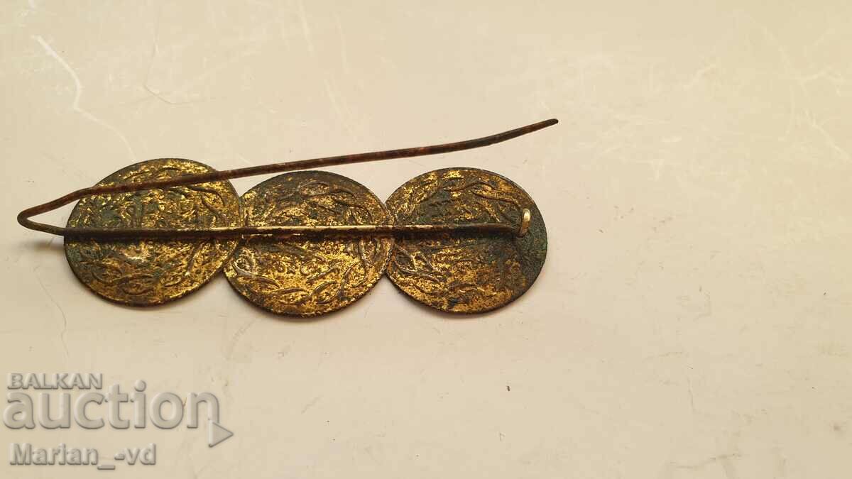 Auction old gilded coin brooch Auction old gilded coin brooch