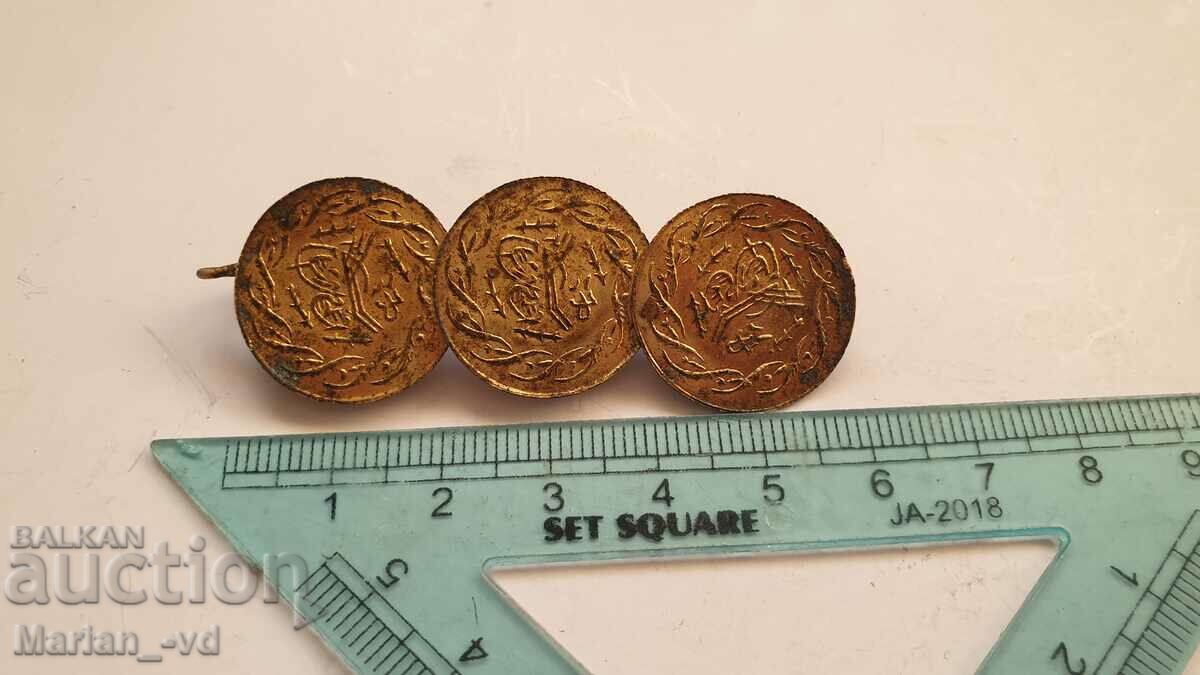 Delivery of old gilded coin brooch Delivery of old gilded coin brooch