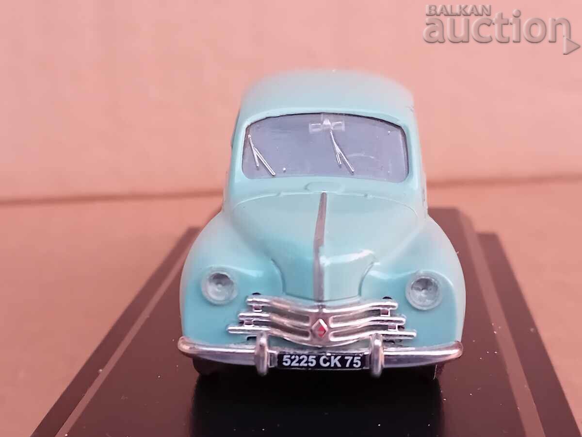 Renault 4CV retro vintage metal toy on stand - 6 Renault 4CV retro vintage metal toy on stand - 6