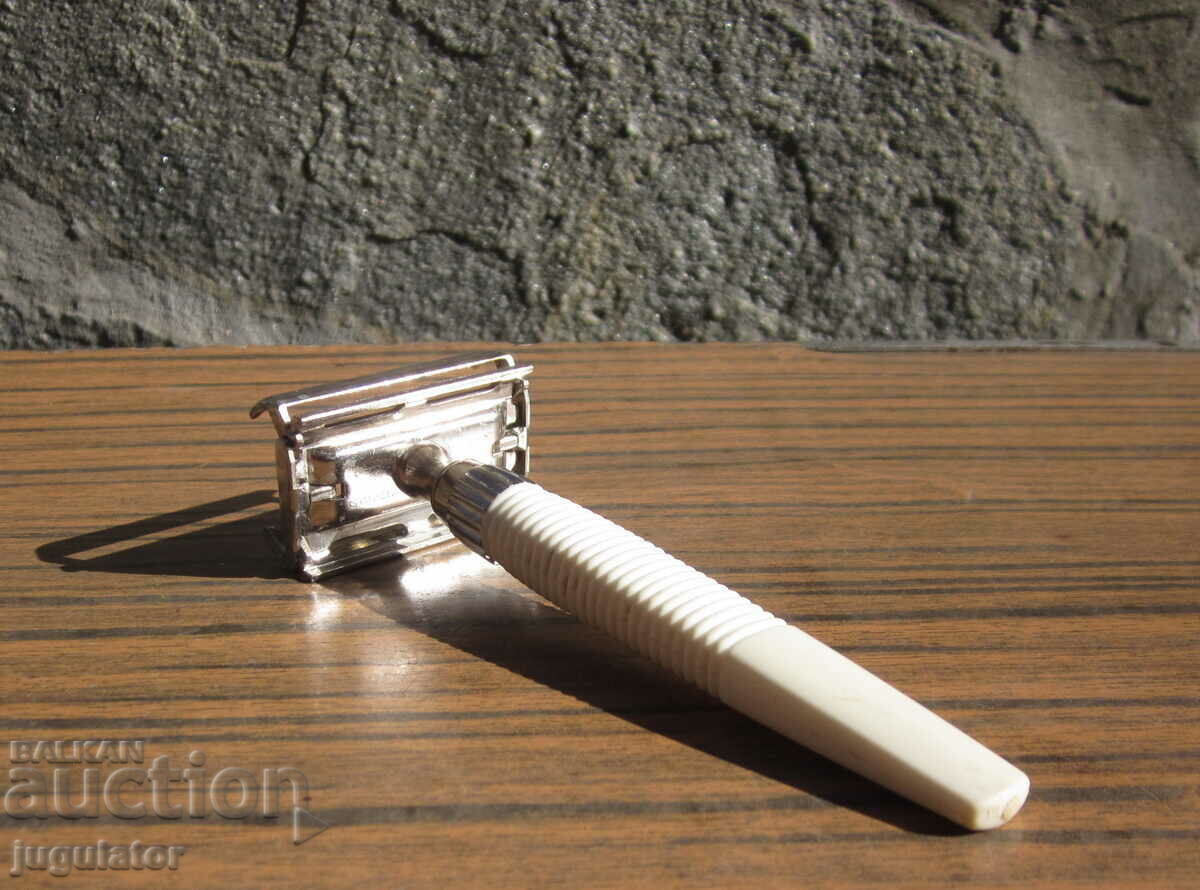 retro English razor vest gillette england - 5