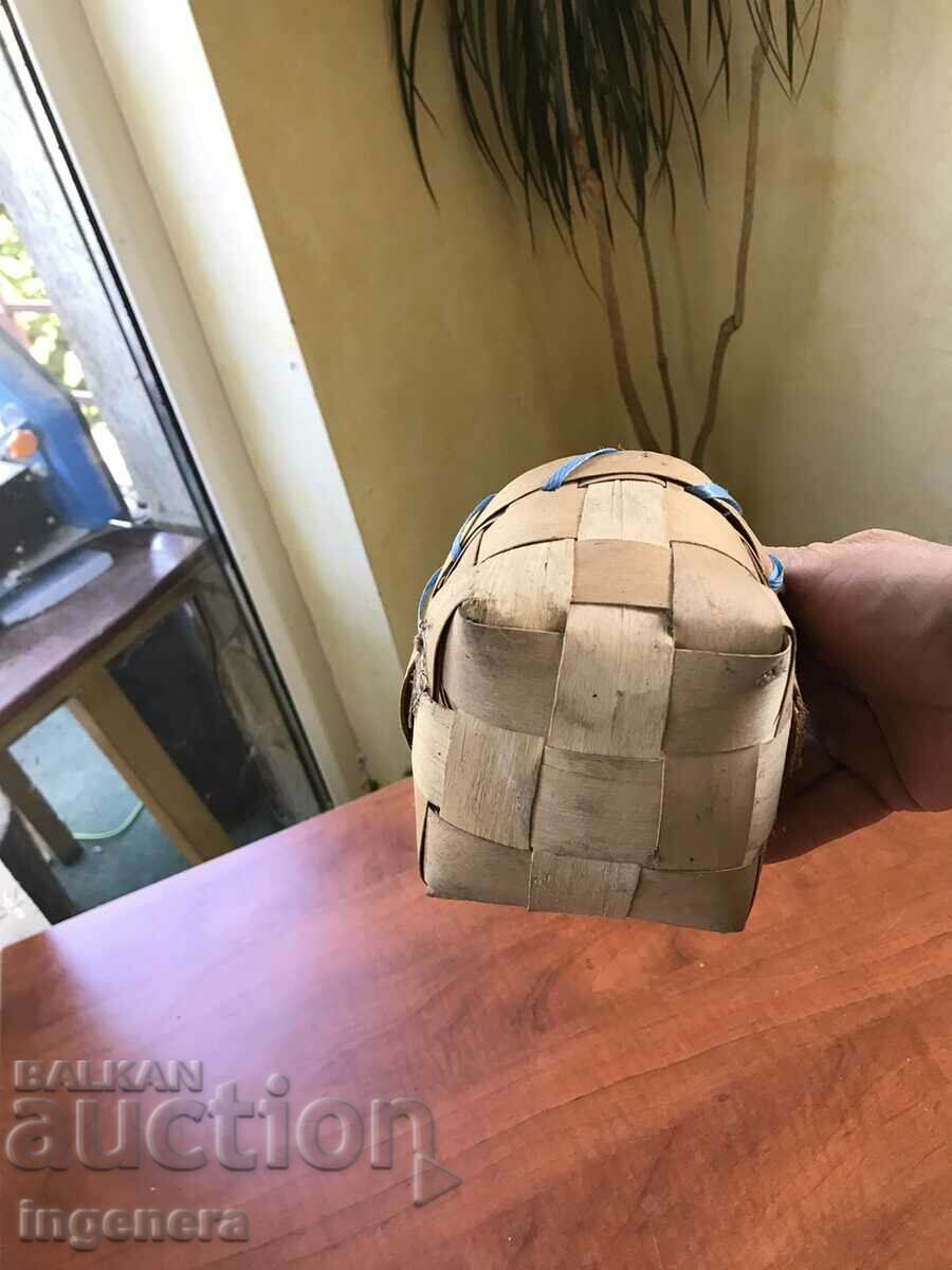 BASKET BASKET KNITTED VINTAGE MINI SHOES - 6 BASKET BASKET KNITTED VINTAGE MINI SHOES - 6