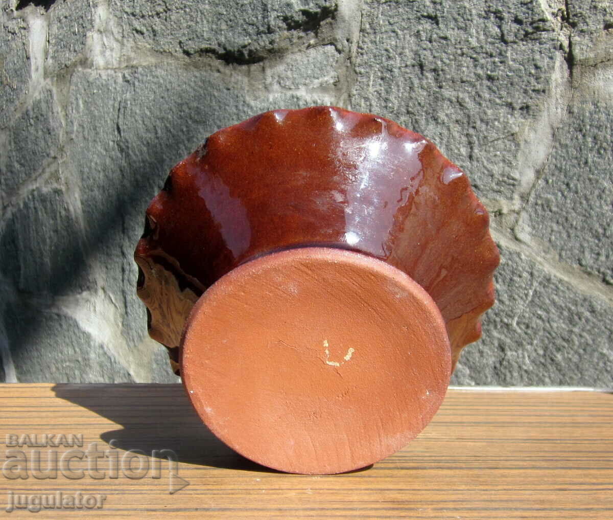 Delivery of old Bulgarian Revival ceramic fruit bowl with glaze Delivery of old Bulgarian Revival ceramic fruit bowl with glaze