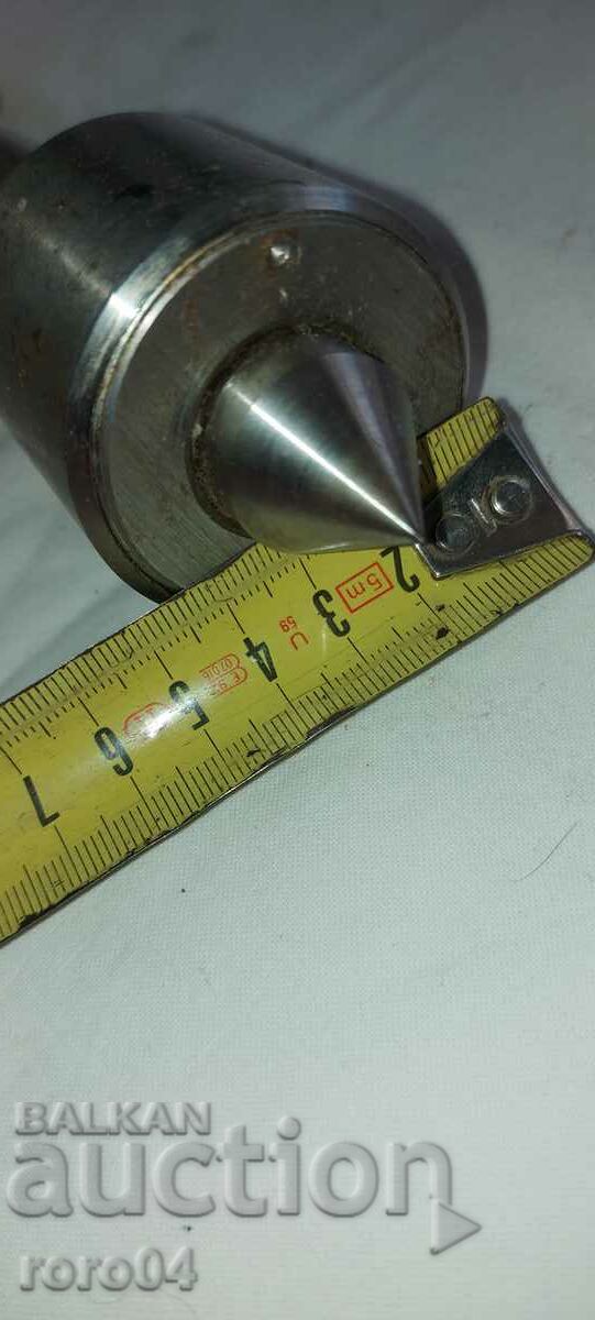 Delivery of LATHE - ROTATING CENTER - NEW Delivery of LATHE - ROTATING CENTER - NEW