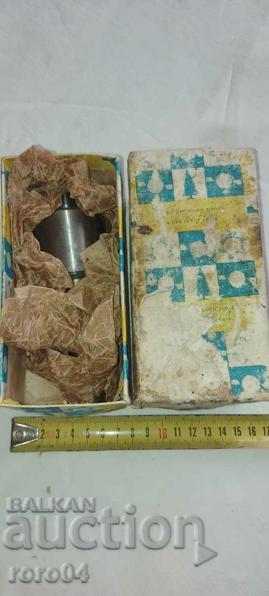 LATHE - ROTATING CENTER - NEW - 7 LATHE - ROTATING CENTER - NEW - 7