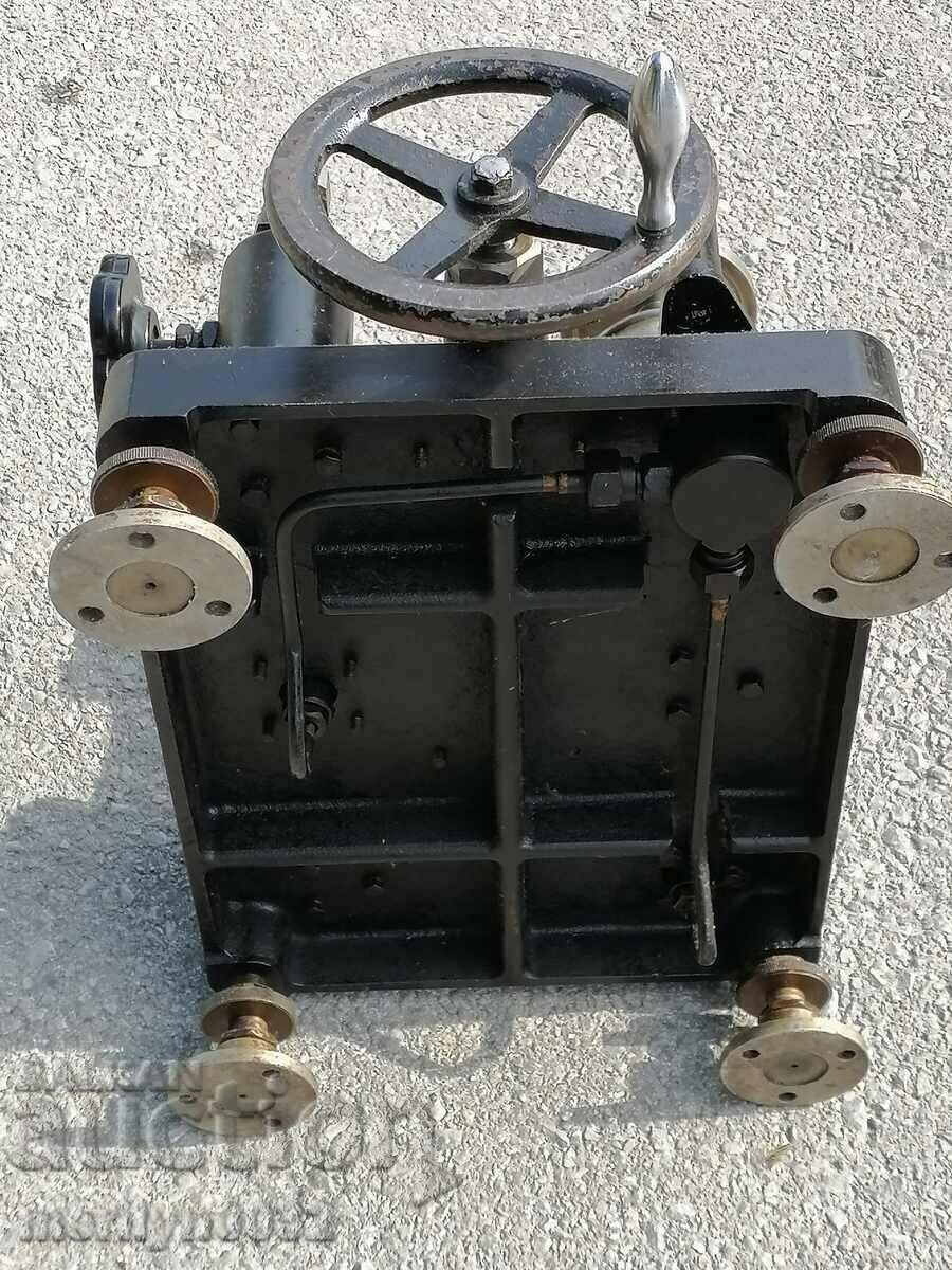 Stand for checking pressure gauges machine pressure gauge - 6 Stand for checking pressure gauges machine pressure gauge - 6