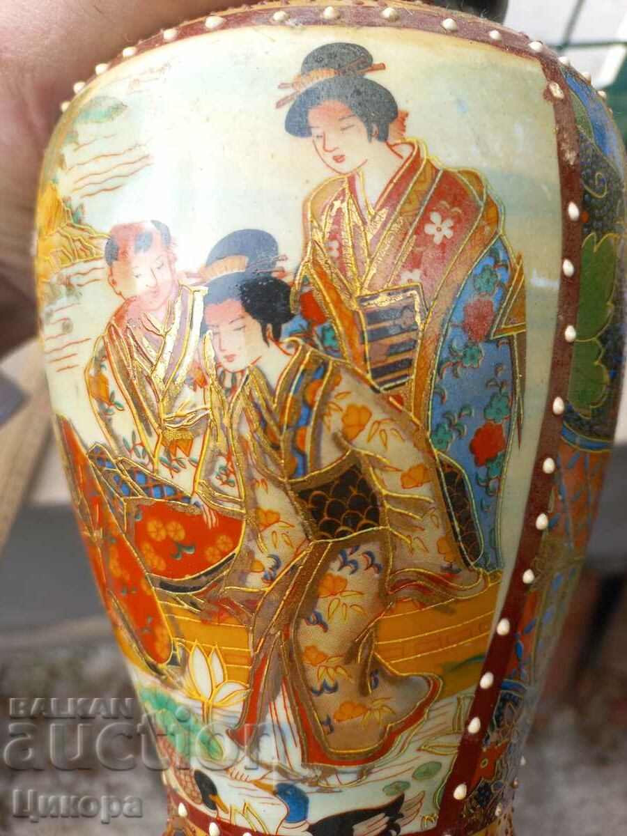 JAPANESE SATSUMA PORCELAIN VASE - 6 JAPANESE SATSUMA PORCELAIN VASE - 6