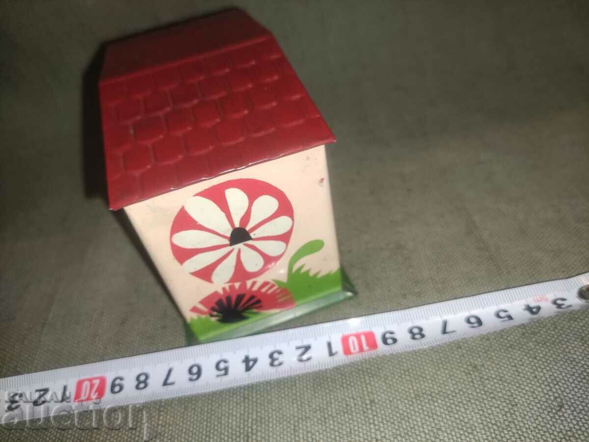 Tinplate toy box - 5 Tinplate toy box - 5