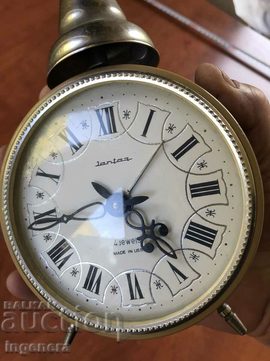 Auction "AMBER" DESKTOP CLOCK - DOESN'T WORK Auction "AMBER" DESKTOP CLOCK - DOESN'T WORK