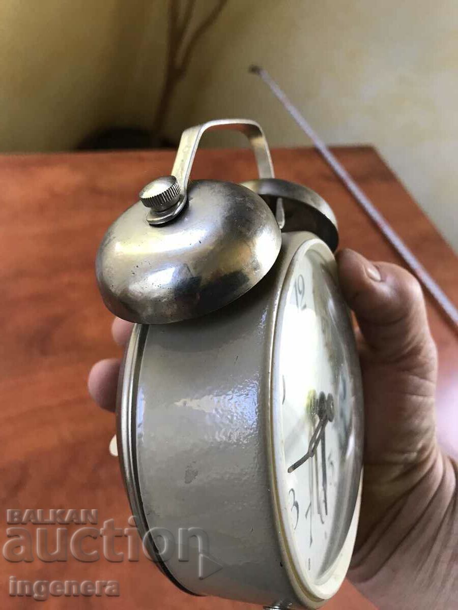 Licitație Ceas de birou „CHIHHHHUR” Licitație Ceas de birou „CHIHHHHUR”