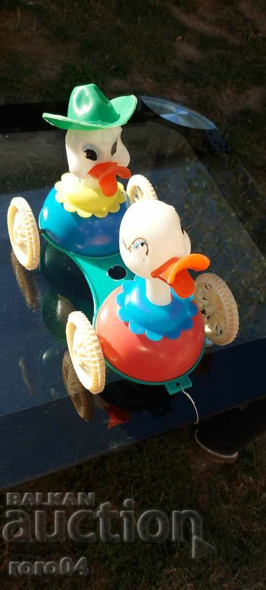 DUCKS - FOR PULL - YAK SOC. DUCKS - FOR PULL - YAK SOC.