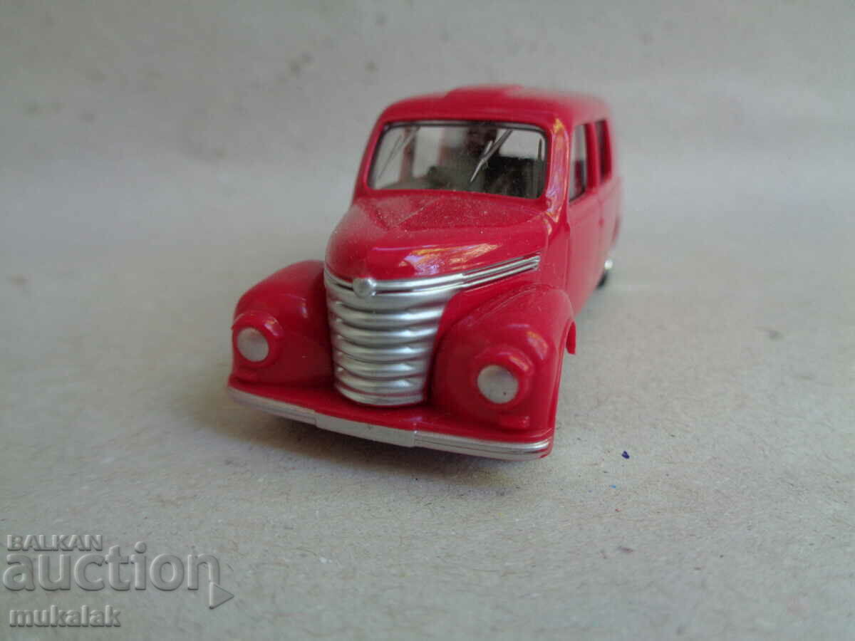 1/64 MODEL GRELL PICKUP CARURUT MODEL JUCĂRIE cu preț 15.00 BGN | € 7.67