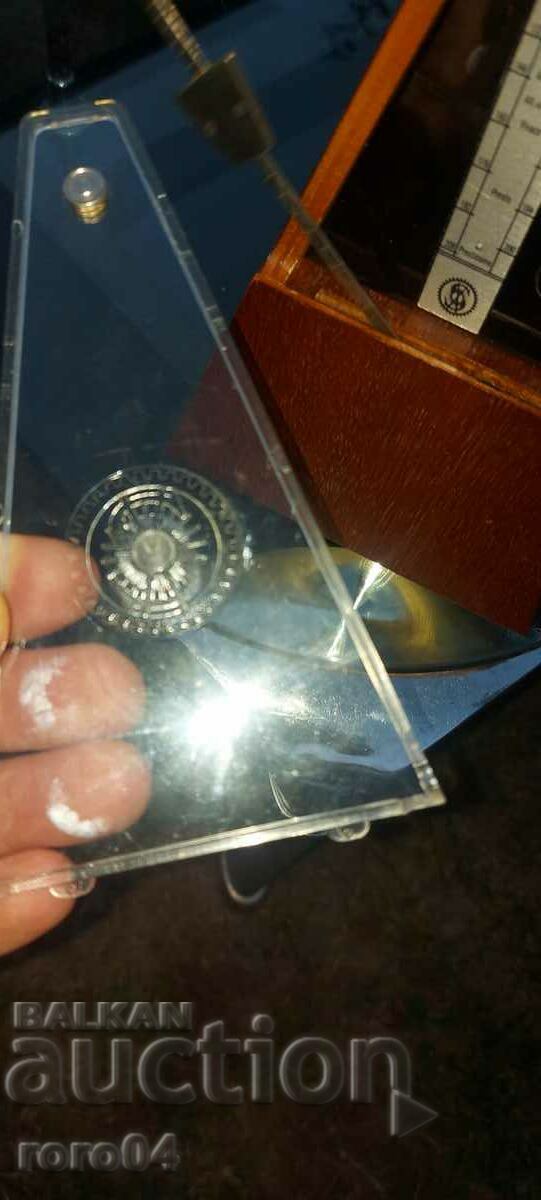 METRONOME - GERMAN - PERFECT with price 117.00 BGN | € 59.82 METRONOME - GERMAN - PERFECT with price 117.00 BGN | € 59.82