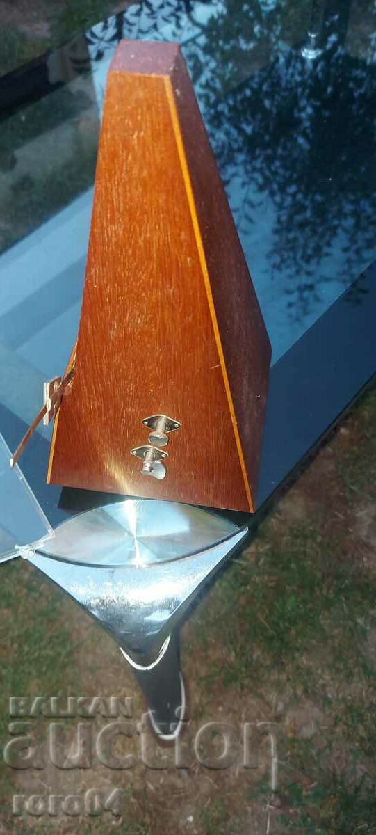 Delivery of METRONOME - GERMAN - PERFECT Delivery of METRONOME - GERMAN - PERFECT