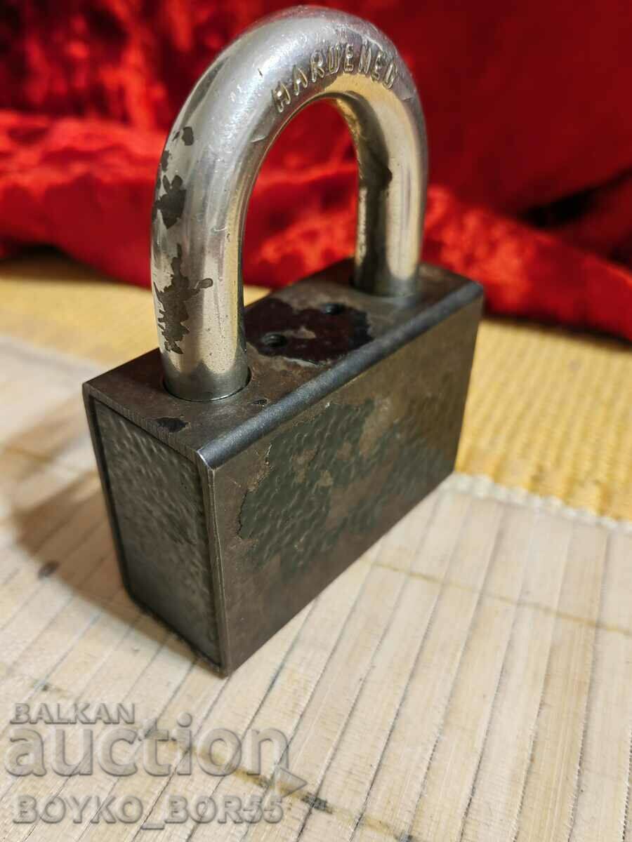 Голям Стар Закален Катинар с Ключ - 6 Голям Стар Закален Катинар с Ключ - 6