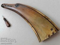 Butoi de pulbere antic de corn cu coarne pentru pishtov