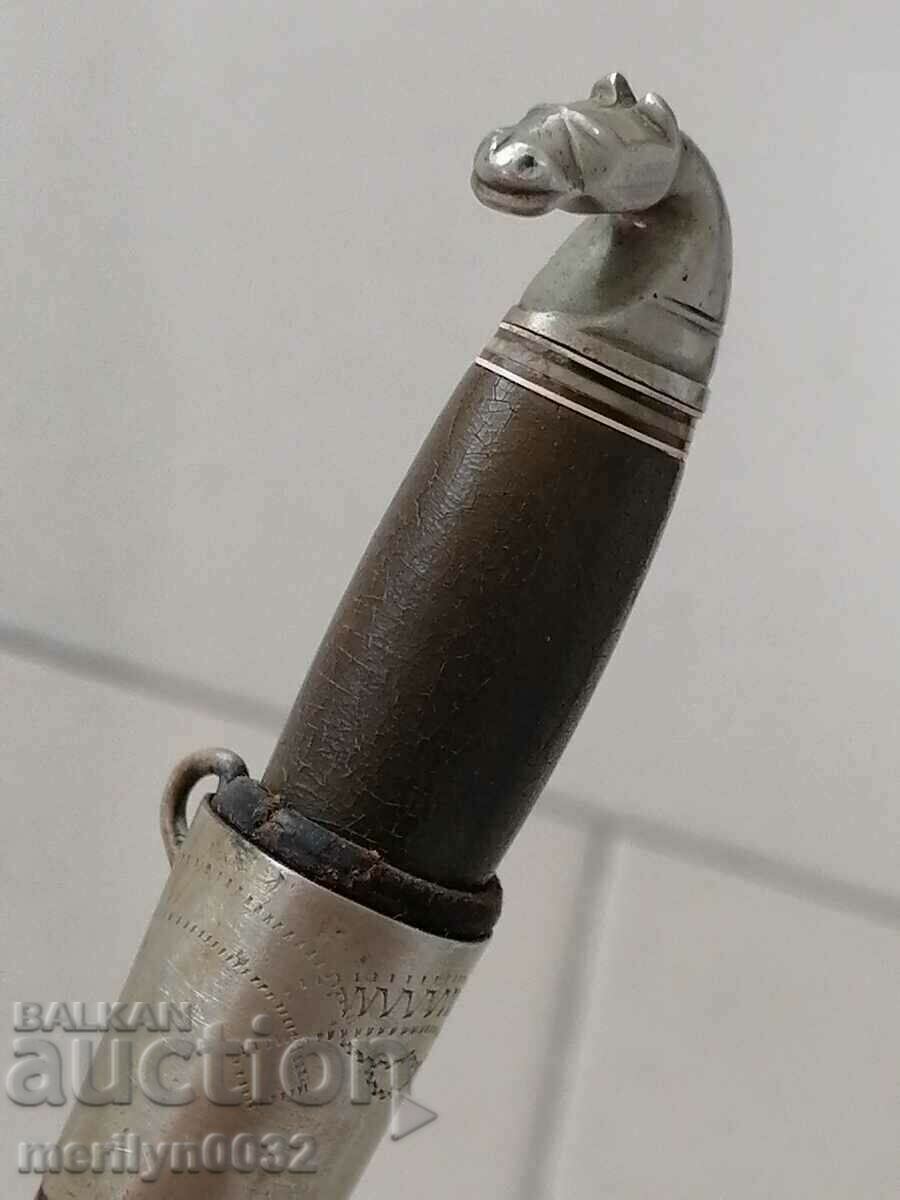 Delivery of Old Finca knife with cania minion engravings ORIGINAL