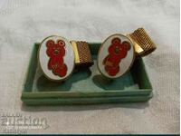 Cufflinks