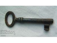 Old key 6 cm